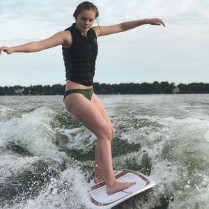 Meet your Posher, Mara